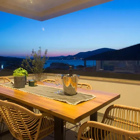 Cozy In Okrug Gornji With Kitchen * Trogir